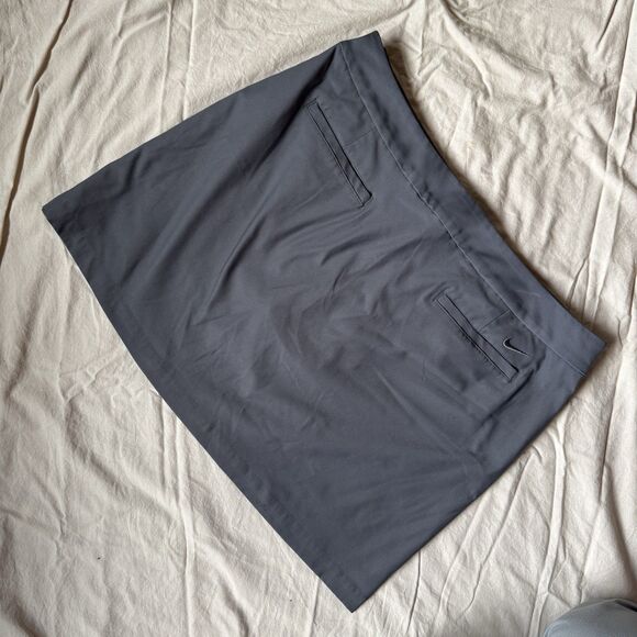 Nike Golf DriFit Woman's Gray Skort Pockets Side Zip Size 14 *Stain* - Picture 2 of 7